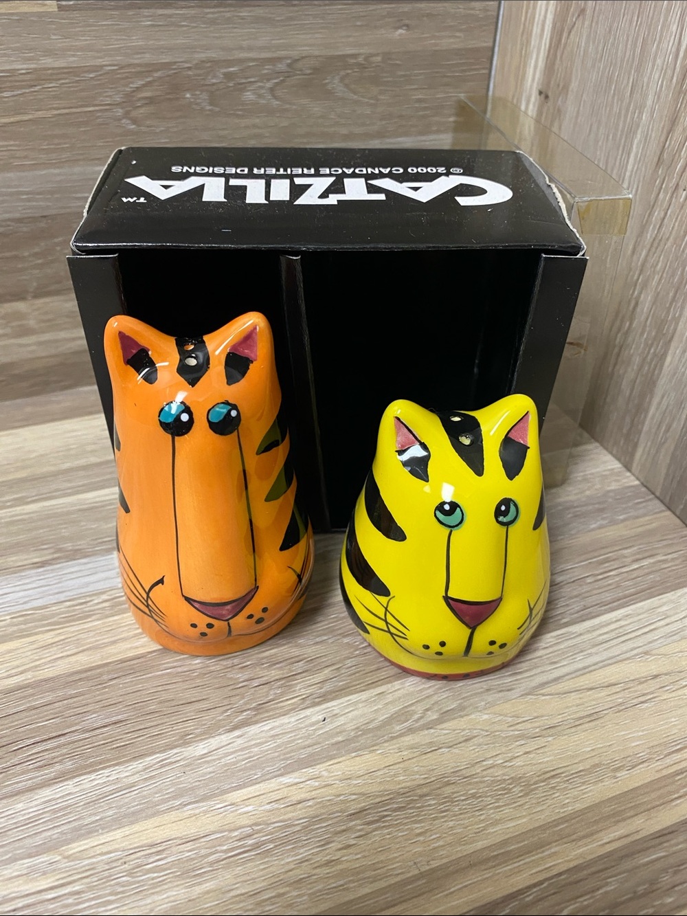 CatZilla Ceramic Tiger Salt & Pepper Shakers - Orange & Yellow cat cats